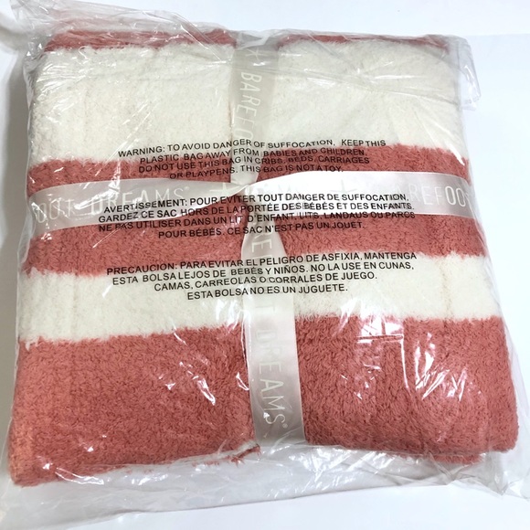 Barefoot Dreams Cozy Chic Baja Blanket - Picture 2 of 4